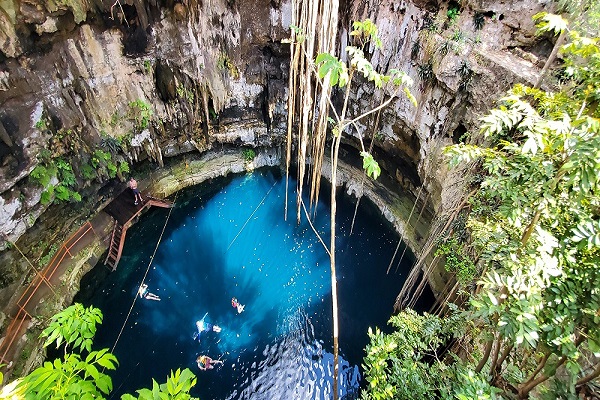 cenote 1